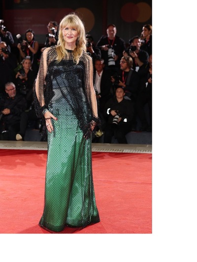 Λόρα Ντερν με Armani Prive