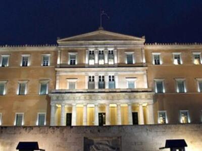 Δημοσκόπηση - σοκ: Το 30% θεωρεί πως «στ...