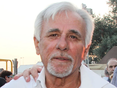 Πέθανε ο δημοσιογράφος Σπύρος Καρατζαφέρης