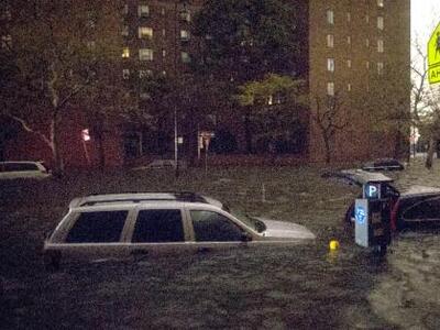 Στο σκοτάδι παραμένει η Νέα Υόρκη