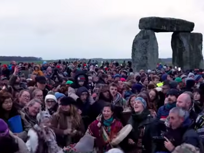 Χειμερινό ηλιοστάσιο: «Μονόκεροι, παγανι...