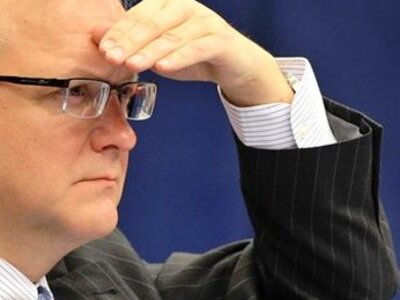 Ασπίδα προστασίας για την Ελλάδα ο ...Όλι Ρεν 