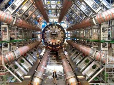 CERN: Δύο νέα υποατομικά σωματίδια εντοπ...