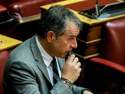 Σταύρος Θεοδωράκης: «Είναι αλήθεια. Προδ...