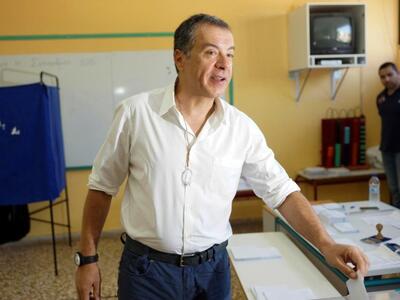 «Πόλεμος» Παπαμιμίκου - Ποταμιού στο Fac...