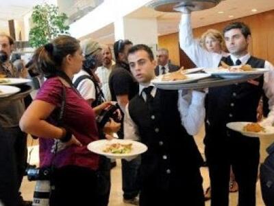 Ο Σόιμπλε στην Αθήνα έτρωγε "πατάτε...