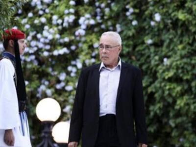 Κώστας Ζουράρις:Το υπέροχο σπίτι του στο...