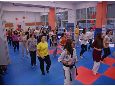 Πάτρα: Ο Α.Σ. Λέων έκανε δώρο στις γυναί...