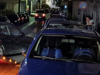 Πάτρα: Ι.Χ. προσέκρουσε σε 4 σταθμευμένα...