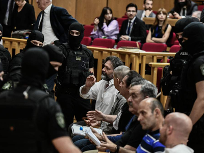 Δίκη Χρυσής Αυγής: Προσωρινή διακοπή στη...