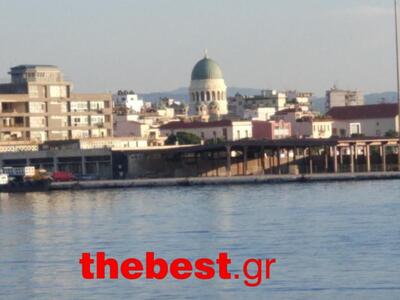 Ο Αγιος Ανδρέας. Σχεδόν ισοϋψές το κτίρι...