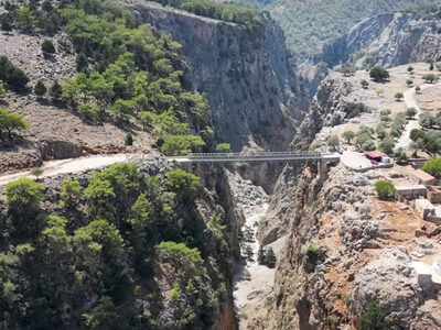 Γέφυρα Αράδαινας: Η υψηλότερη γέφυρα στη...