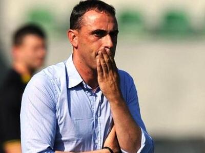 ΑΠΙΣΤΕΥΤΟ! Οπαδοί έγδυσαν και έδιωξαν πρ...