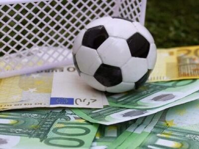 Παραπέμπονται γι' αλλοίωση αποτελέσματος...