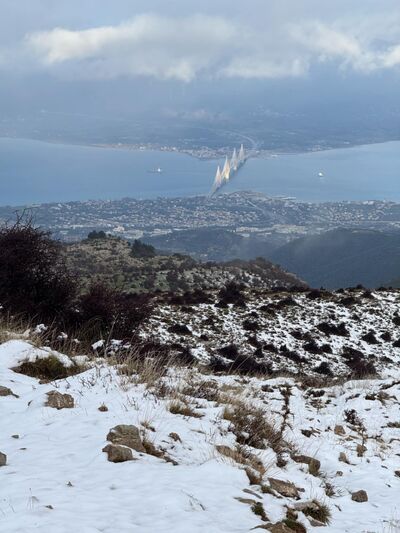 ΦΩΤΟ: Δείτε τα πρώτα χιόνια στο Παναχαϊκό