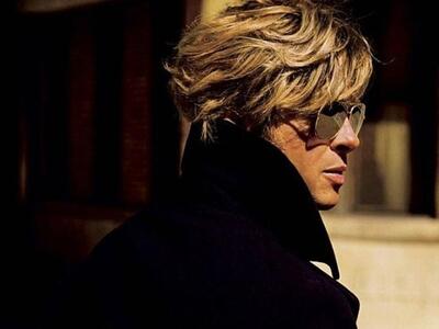 Ο Μπραντ Πιτ φωτογραφήθηκε ως άλλος...Ρό...