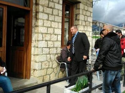 Η Χρυσή Αυγή άρχισε προεκλογικό αγώνα στ...