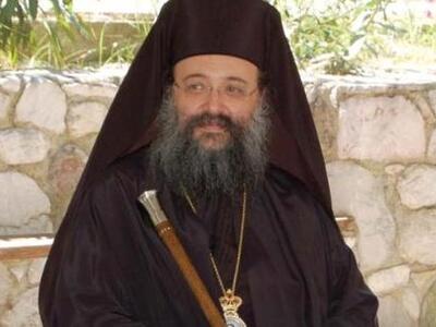 Ο εσπερινός των Χριστουγέννων στο ναό τη...