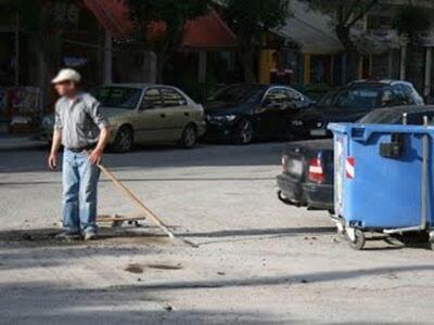 Δήμος Πατρέων: «Να πάμε τα σκουπίδια εκδρομή;»