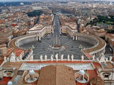 Το Βατικανό απαιτεί συγγνώμη από τον Μπερλουσκόνι