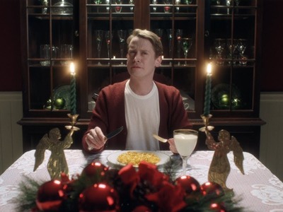 O Μακόλεϊ Κάλκιν είναι καλά και μένει (ξ...