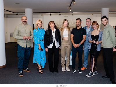 Οι εκθέτες Bασίλης Μπακάλης , Φένυ Μπούζ...