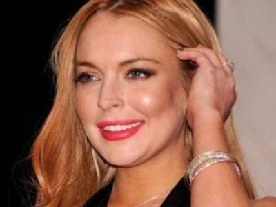 Η Lindsay Lohan και οι εφτά κούκλοι νοσοκόμοι