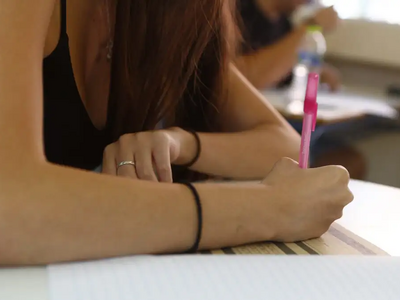 Πανελλήνιες 2025: Με Έκθεση η πρεμιέρα τ...