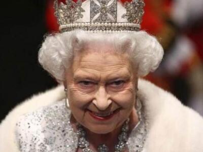 Το... αντιγηραντικό μυστικό της βασίλισσ...