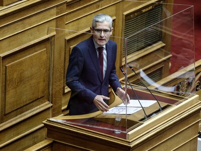 Ο Άγγελος Τσιγκρής εκπρόσωπος της Βουλής...