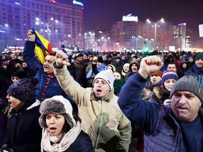 Ρουμανία: Μετά τις διαδηλώσεις αποσύρθηκ...