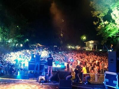 Η εντυπωσιακή  Νικόλ Μακρή παρουσίασε το...