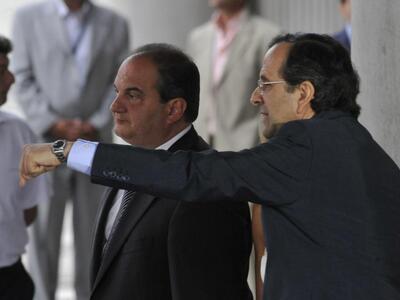 Ο Σαμαράς έφαγε με τον Καραμανλή και είπ...