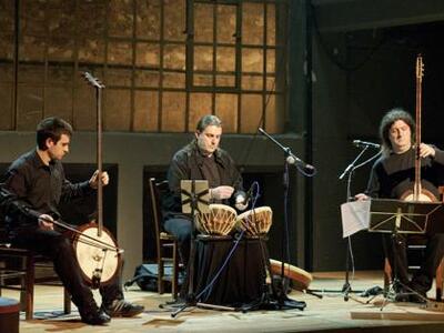 Το Modal Scent Trio παρουσιάζει "Έρ...