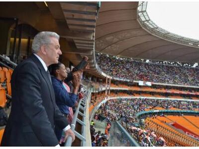 Σύντομη συνομιλία είχε ο Υπουργός Εθνική...