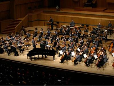 «H Μεγάλη, Πλήρης Συμφωνική Ορχήστρα»