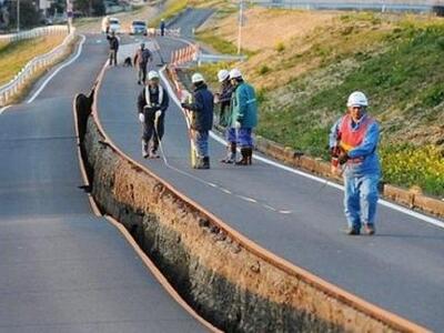 Μνήμες από τον φονικό σεισμό του 2011 ξύ...