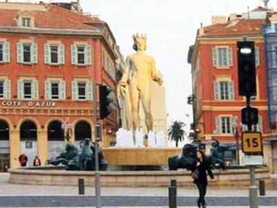 Γαλλία: Το καλά προικισμένο άγαλμα του Α...