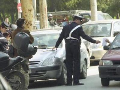 Πάτρα:Μπλόκα της Τροχαίας για μη χρήση ζ...