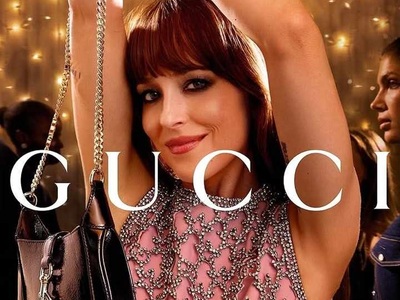 Gucci Gift Campaign, Φλωρεντία: Η Ντακότ...