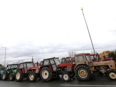 Αχαΐα: Δεν το βάζουν κάτω οι αγρότες - Κ...