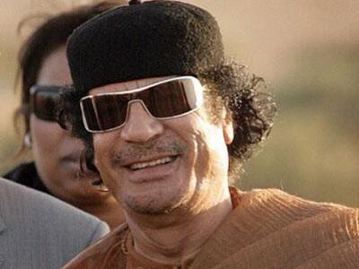 Προτείνουν τον Καντάφι για επίτιμο διδάκ...