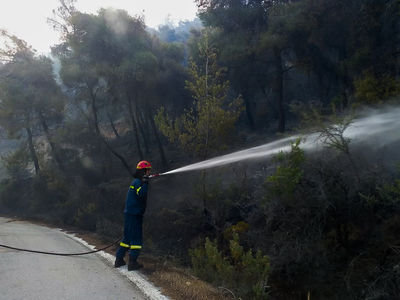 "Δια πυρός" : Πυροσβεστική άσκ...