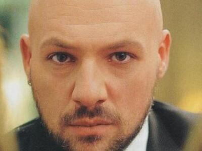 Νίκος Μουτσινάς: Δείτε το νέο του look!