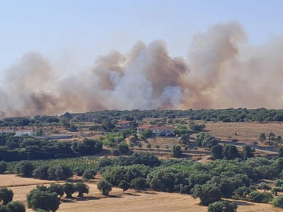 Φωτιά ΤΩΡΑ στην Κεφαλονιά- Εκκενώνονται ...