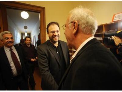 Πιο κοντά ΣΥΡΙΖΑ και ΔΗΜΑΡ μετά τη συνάν...