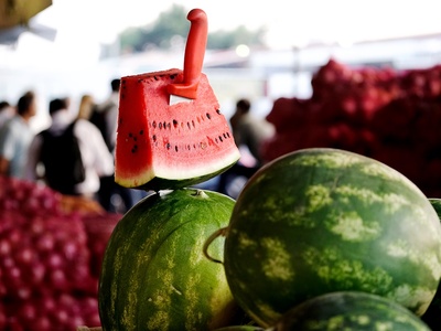 Κόψτε το καρπούζι γρήγορα, εύκολα και καθαρά! 