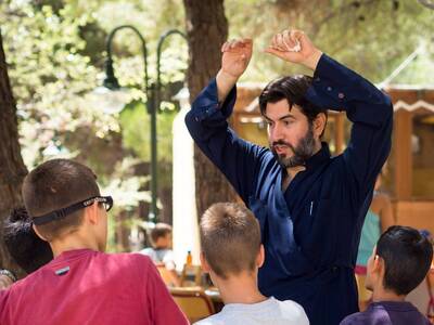 Τι λέει η μήνυση κατά του πατέρα Αντώνιο...