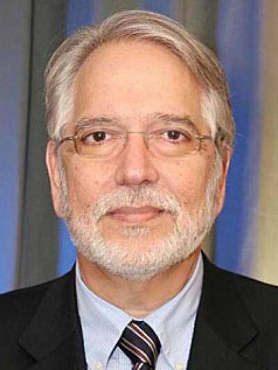 Στη φωτ. ο Γιώργος Χρούσσος, Καθηγητής τ...