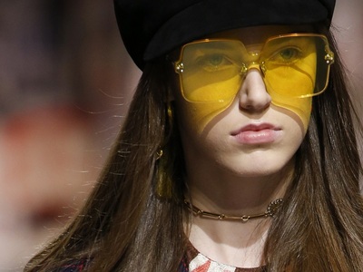 ΓΥΑΛΙΑ ΗΛΙΟΥ: ΕΠΙΤΕΛΟΥΣ ΞΑΝΑΜΕΓΑΛΩΝΟΥΝ Κ...